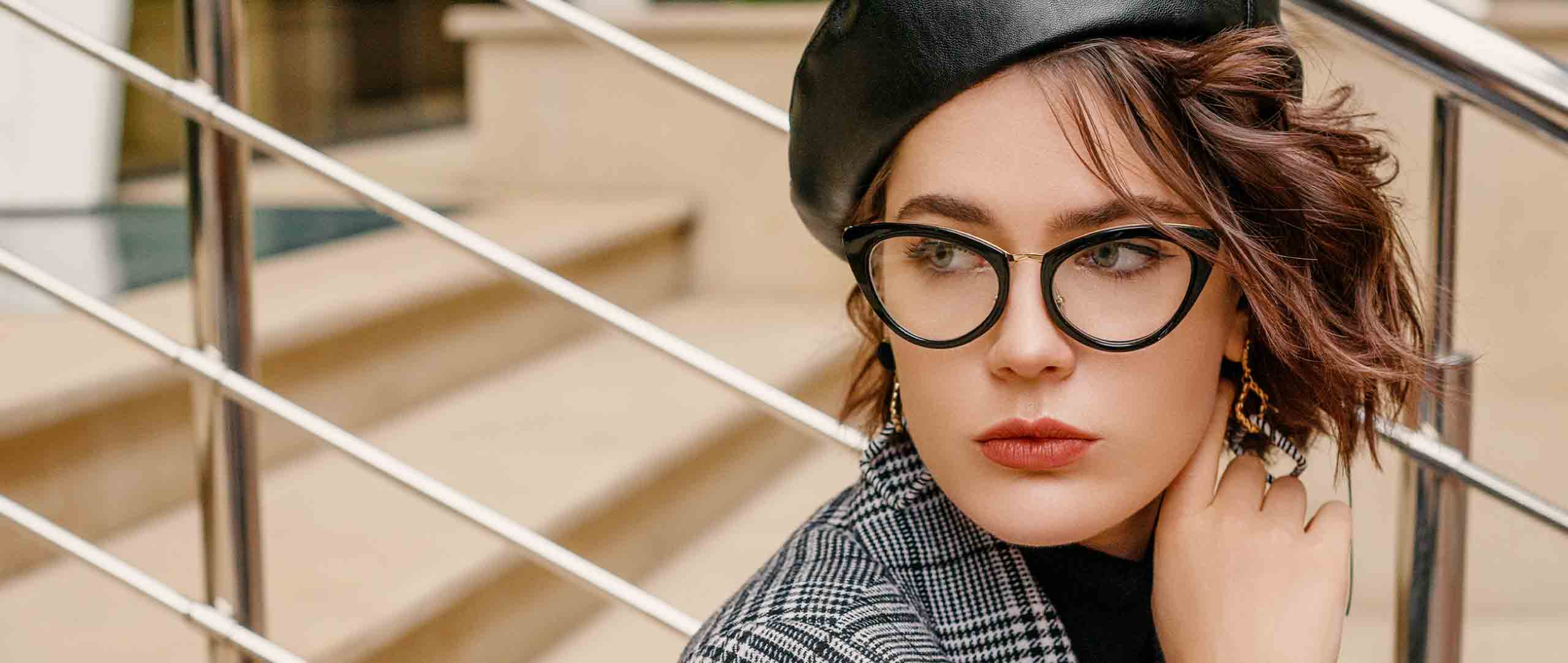 5 Cat Eye Glasses to Get The Feisty Look